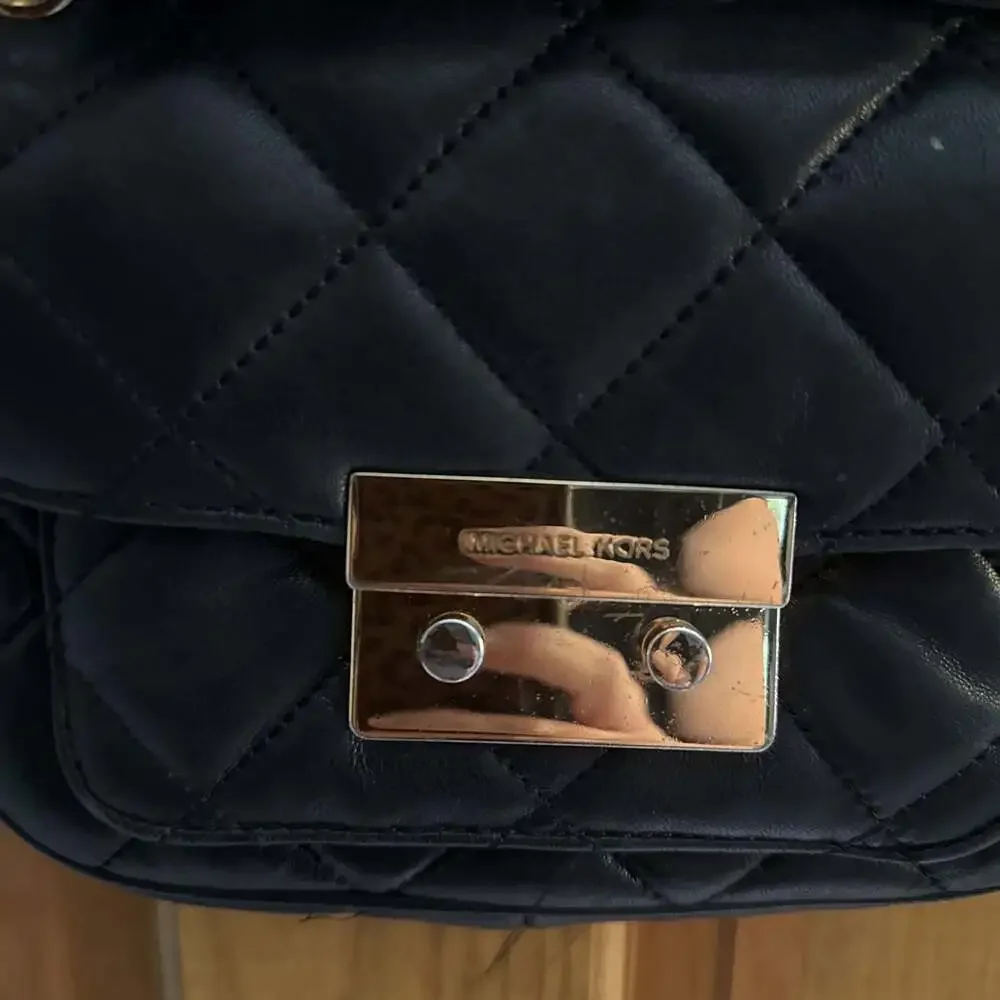 Michael Kors Sloan Small Quilted Leather‎ Shoulder Bag